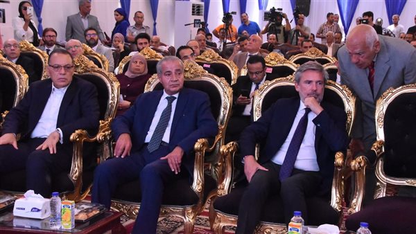 وزير التموين