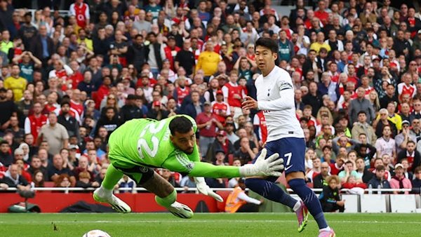 لحظة تسجيل سون الهدف