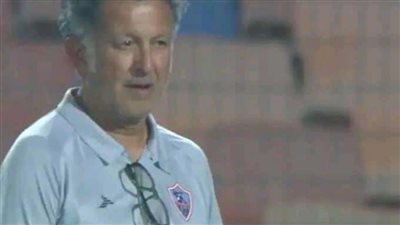 بكاء أوسوريو والانشغال بمواجهة أرتا سولار.. لقطات من تعادل الزمالك والمقاولون العرب