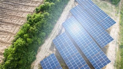 صحيفة بريطانية: بريطانيا ستعتمد في جزء كبير من إنارتها الفترة المقبلة على الطاقة الشمسية المصرية