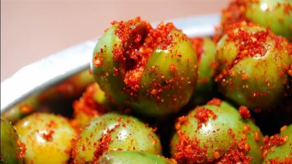 طريقة تخليل الزيتون