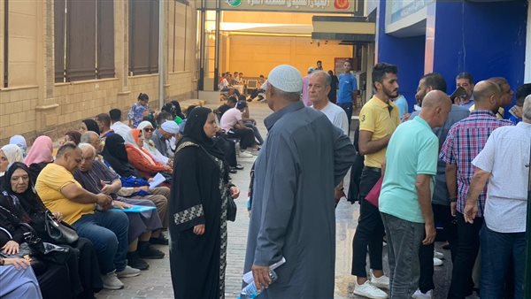 مواطنون يحررون توكيلات