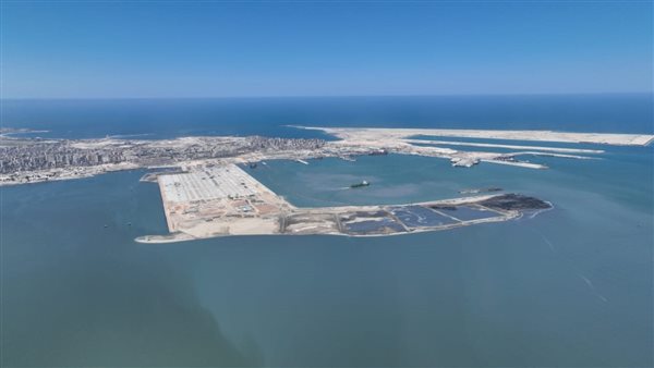 ميناء حاويات أبو