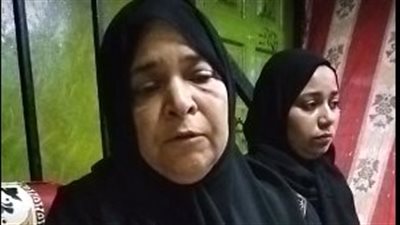 مصرع قهوجي بطلق ناري بالمقطم.. ووالدته: بلطجية بيتخانقوا مع الزباين فضربوه بالنار| فيديو