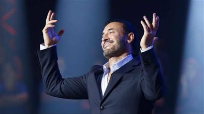 دخول الكابلز فقط والتذاكر تصل لـ 32 ألف.. كاظم الساهر يثير الجدل بسبب حفله في سقارة