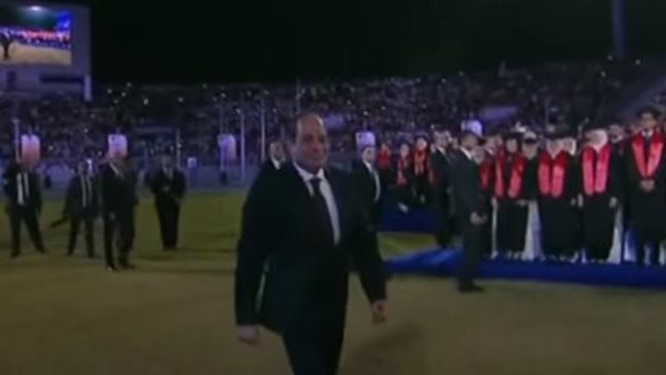 الرئيس السيسي يصل