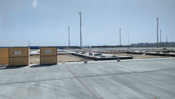 ميناء حاويات أبو