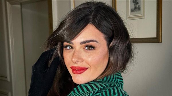 الفنانة هنادي مهنا