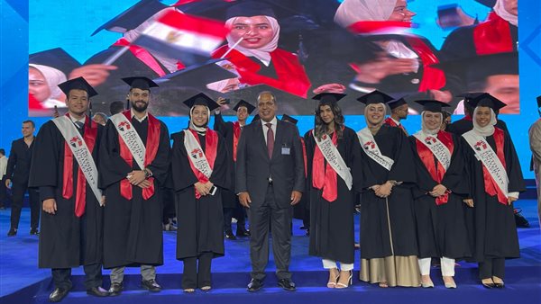  أوائل خريجي الجامعة