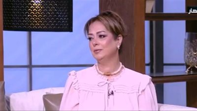 منال الفطاطري والدة داليا وبسنت شوقي تكشف سبب ابتعادها عن التمثيل وتتحدث عن علاقتها بمحمد فراج