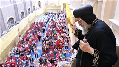 البابا تواضروس يثني على جهود كهنة كنيسة العوايد بالإسكندرية والمسؤولين المحليين بالمنطقة