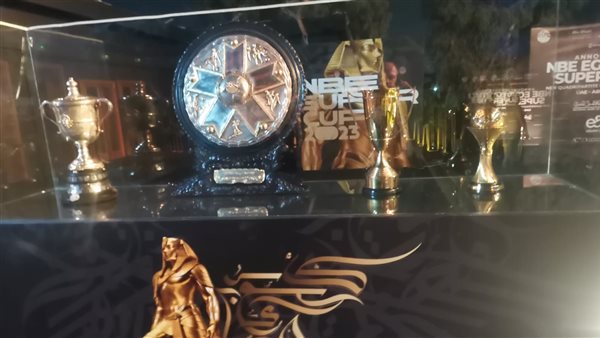 سوبر الأبطال 