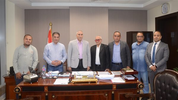 خلال تسليم العقد