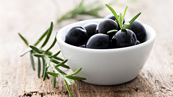 طريقة تخليل الزيتون