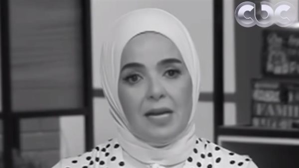 منى عبد الغني 