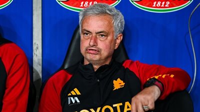 روما يسقط برباعية أمام جنوى في الدوري الإيطالي 