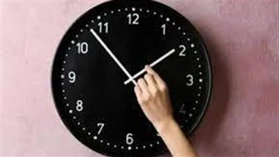 آخر خميس في أكتوبر.. موعد تطبيق التوقيت الشتوي | بث مباشر 