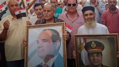 مسيرات وهتافات مؤيدة للرئيس السيسي أمام مقرات الشهر العقاري بالدقهلية