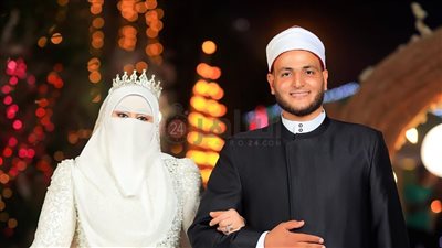 الشيخ رائد بعد زفافه مع عروسه بالعمة والقفطان بالمنيا: ارتديت هذا الزي اعتزازًا بالأزهر