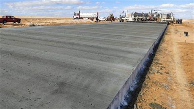 الإسكان: جار الانتهاء من 100 كم من طريق سيوة / مطروح 