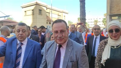 انتظام طلاب جامعة الإسكندرية في اليوم الأول من العام الدراسي