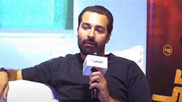 الفنان أحمد حاتم