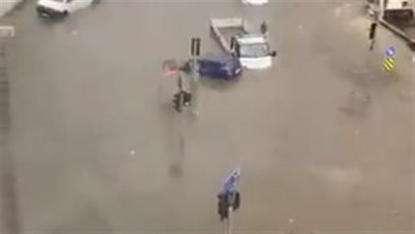 فيضانات عارمة في