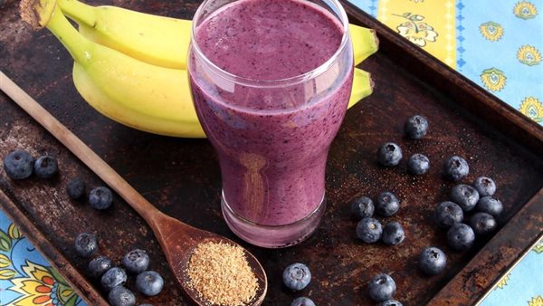 عصير الموز بالتوت