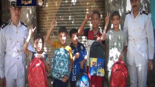  تنظيم قوافل إنسانية