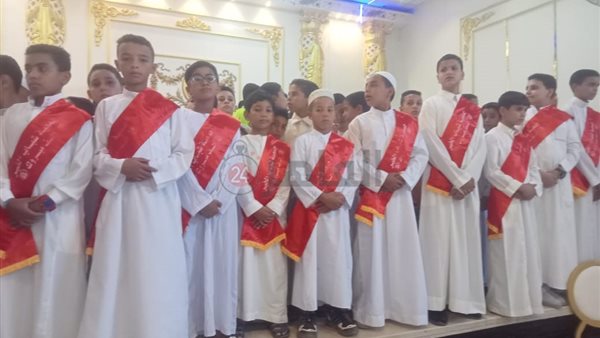 تكريم 500طالب وطالبة