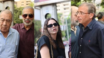 المخرج خالد يوسف وهنادي مهنا وعمرو سلامة في جنازة أحمد سامي العدل | صور