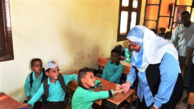 بداية انتظام الدراسة داخل مدارس الفترة الواحدة بأسوان اليوم