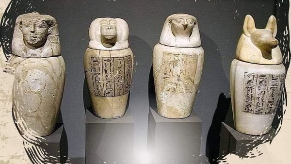 الأواني الكانوبية