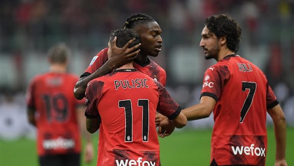 احتفال لاعبو ميلان