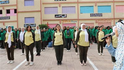 محافظ القاهرة: حظر حرمان الطلاب من الحصول على الكتب المدرسية حال تأخرهم في دفع المصروفات