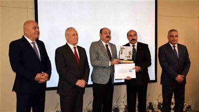 بحضور محافظي الصعيد.. الأقصر تستضيف مؤتمر المشروعات الخضراء الذكية | صور