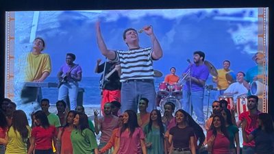 ظهور خاص لـ عمرو دياب ومحمد منير في حفل افتتاح الدورة 39 من مهرجان الإسكندرية السينمائي 