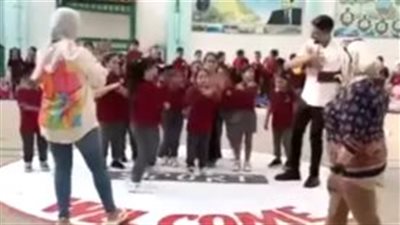 وكيل تعليم بورسعيد تحيل مسئولي مدرسة للتحقيق بسبب أغنية مخصماك | بث مباشر 