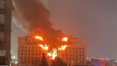 عاجل.. حريق أعلى مبنى مديرية أمن الإسماعيلية.. وجهود مكثفة للسيطرة عليه ومنع امتداده | صور