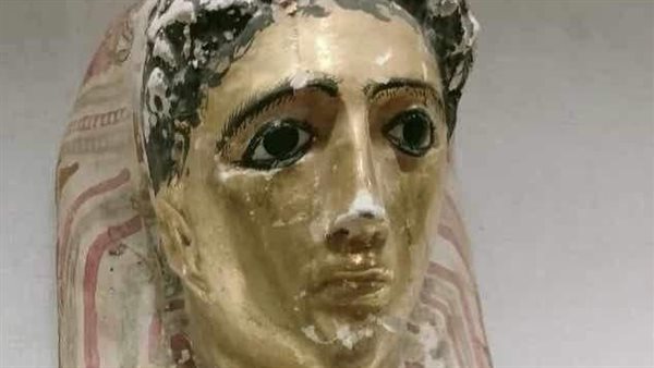 قطع أثرية مصنوعة