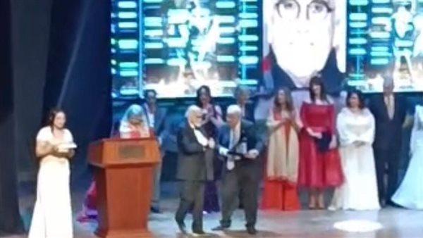 تكريم خالد زكي في