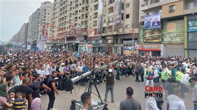 حاملين أعلام مصر.. انطلاق مسيرة من المواطنين والطلاب وأساتذة الجامعات لدعم السيسي بمختلف المحافظات| بث مباشر 