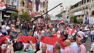 بالدراجات والأعلام.. خروج مسيرات حاشدة من المواطنين للاحتفال بنصر أكتوبر ودعم ترشيح الرئيس السيسي | بث مباشر