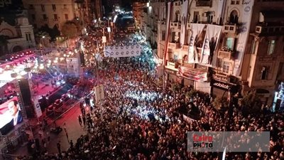 زغاريد وهتافات.. فرحة المصريين بعد إعلان الرئيس السيسي ترشحه للانتخابات الرئاسية المقبلة | بث مباشر