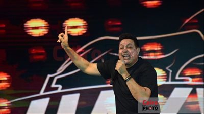 حكيم يحتفل بإعلان ترشح الرئيس السيسي للانتخابات: عايزين نفرفش بالمناسبة دي