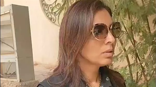  أرملة مدير البنك