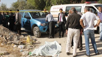 رائحة كريهة تقود أمن الإسكندرية للعثور على جثة مجهولة الهوية مدفونة بحديقة الشلالات