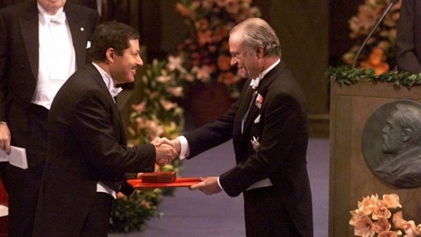 الراحل أحمد زويل