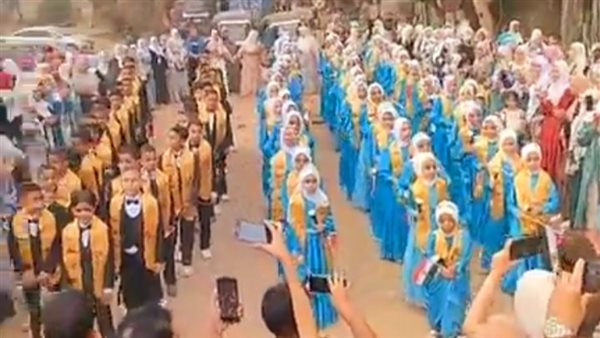 قرية بالغربية تنظم