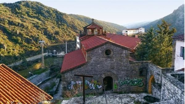 البلدة الإسبانية